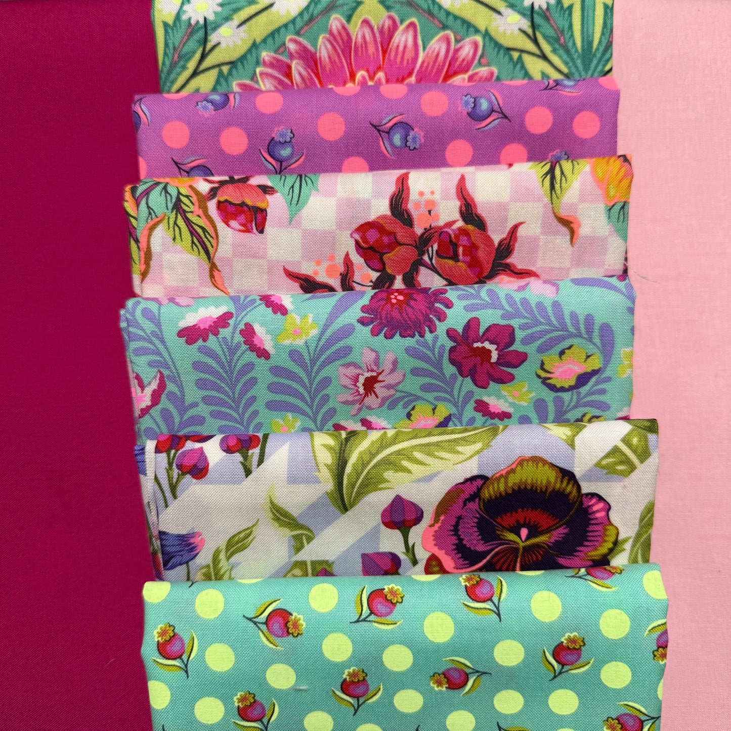 Luv Ya - Tula Pink Quilt Kit