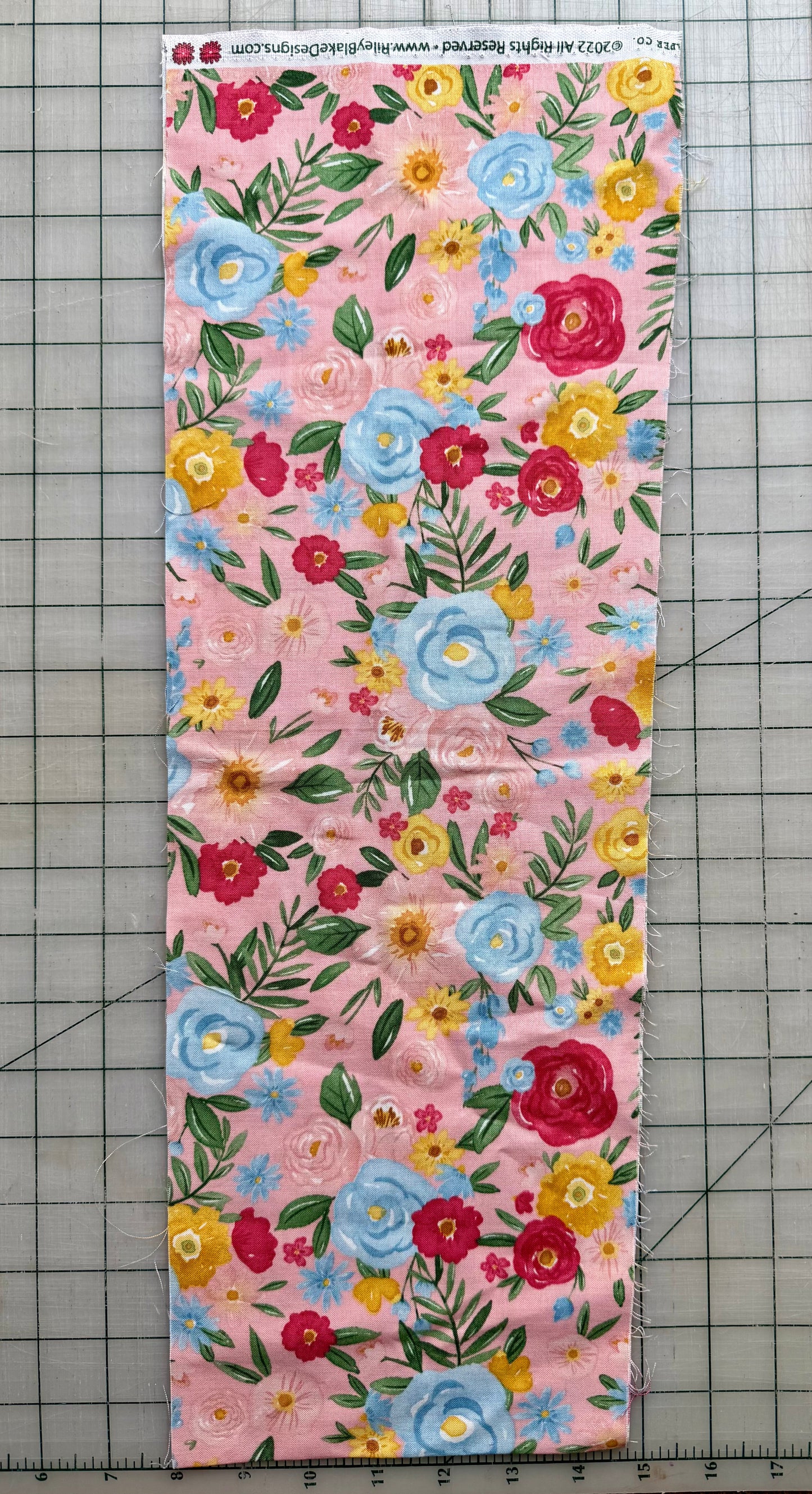 🎪 Flowers – Final Act Fabric (6")