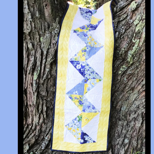 DIGITAL Sunny Days Table Topper Pattern - Villa Rosa Designs