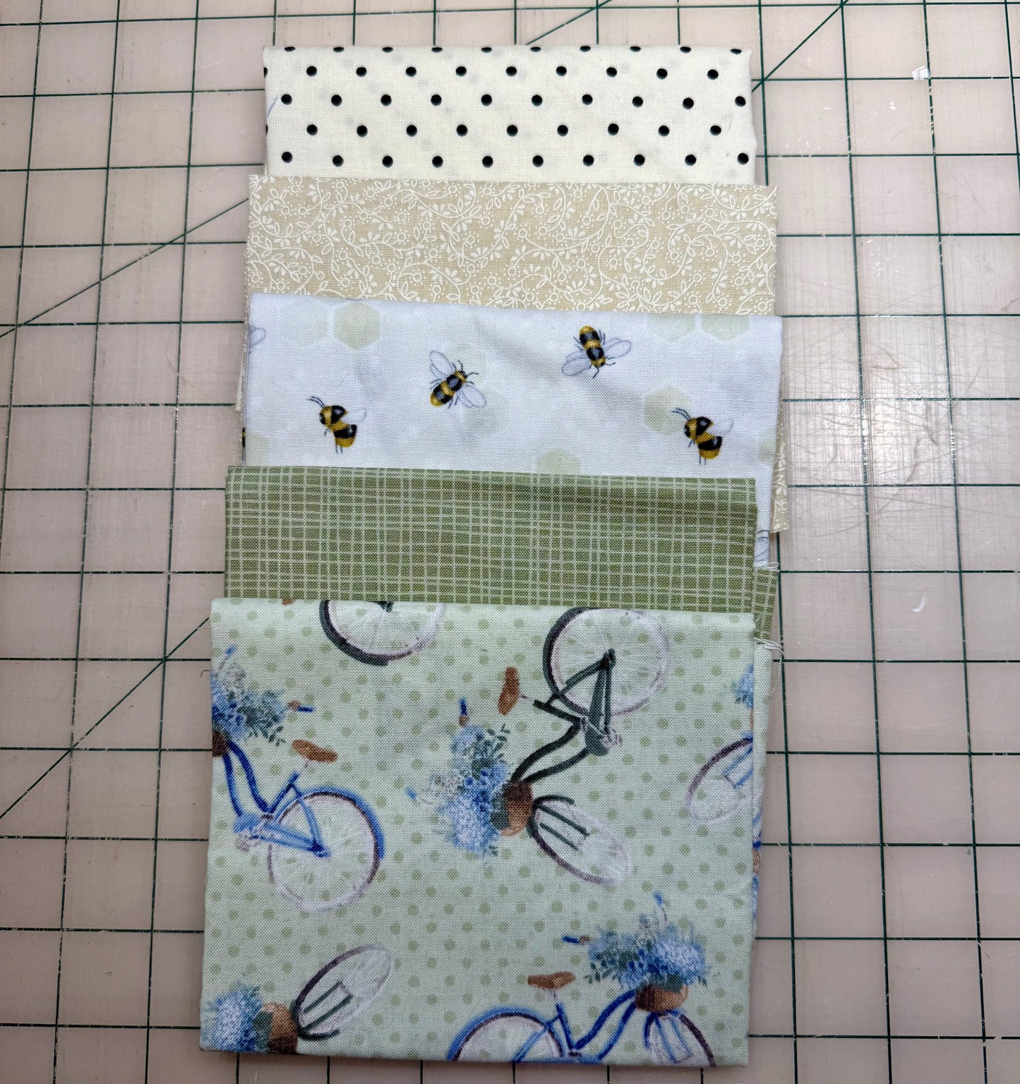 🏡 Garden Path - Fat Quarter Bundle Cottage Garden