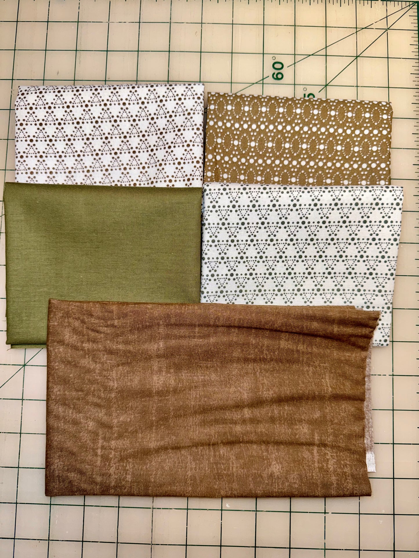 🏡 Roots & Moss - Fat Quarter Bundle Cottage Garden