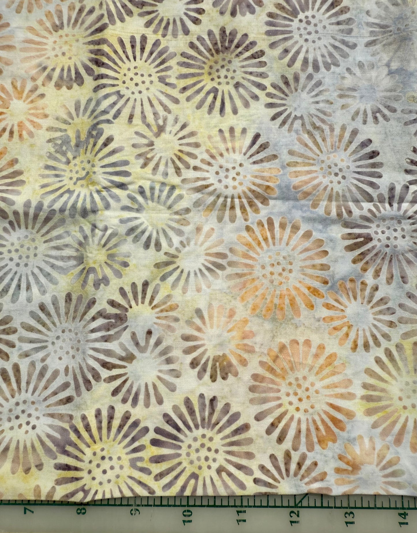 ❤️ Daisy Bali  – Final Act Fabric (32")