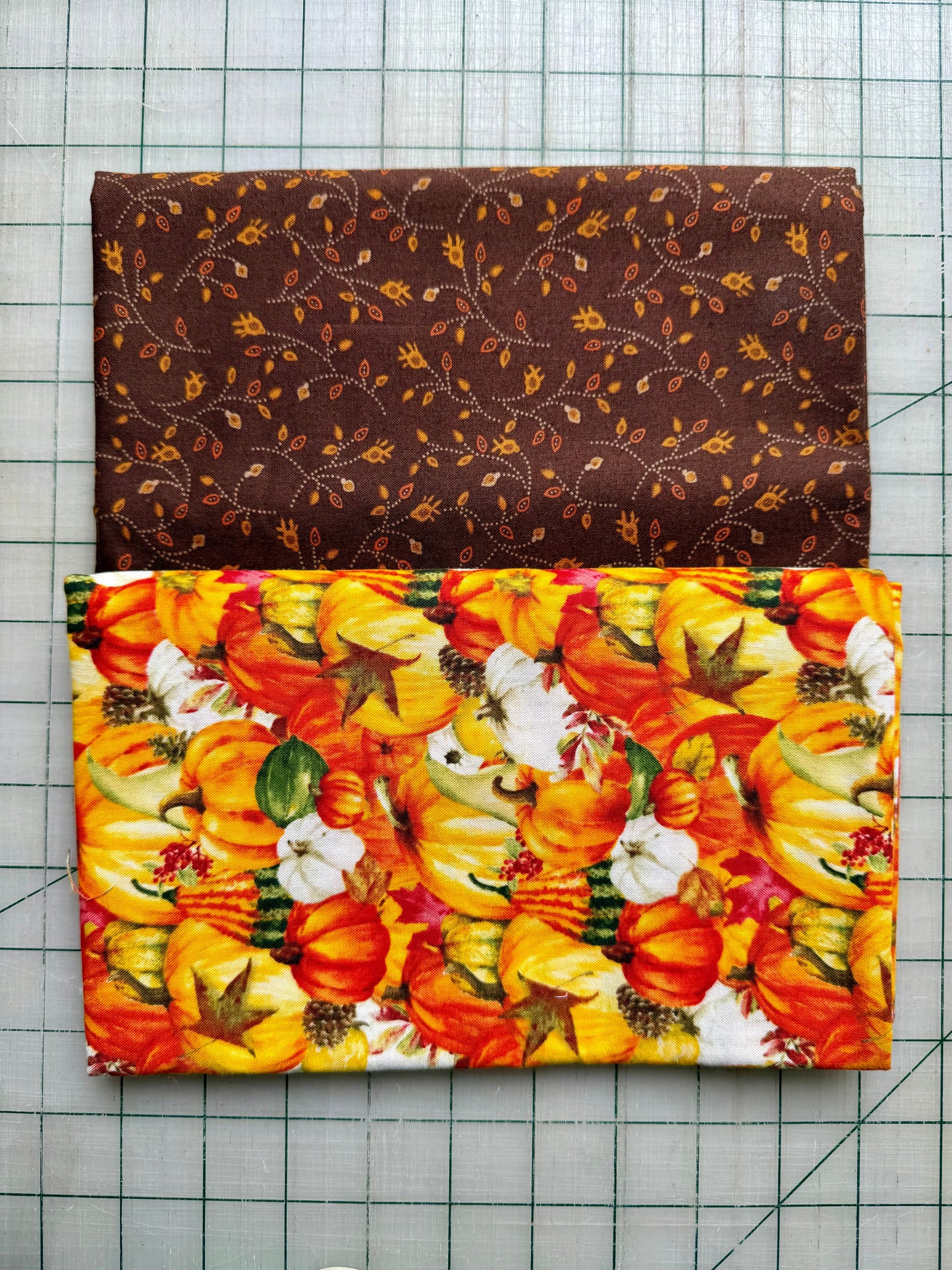 💥💥  Gourds with Brown – 1-Yard Bundle (3 Yards Total)